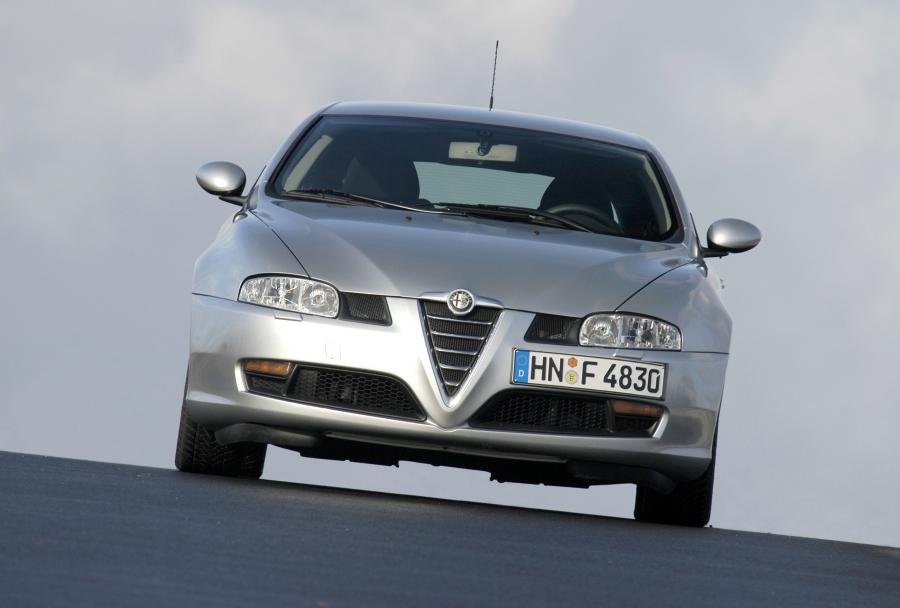  Alfa Romeo GT (937C) 2003 года  (WW) (фото 6 из 53)